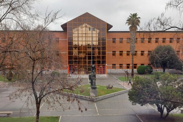 Aulario en el Campus de Vicálvaro (Madrid) de la Universidad Rey Juan Carlos